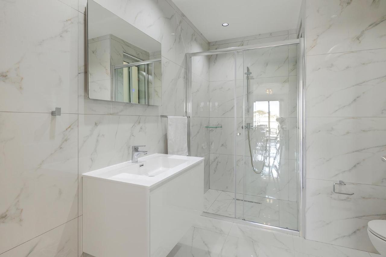 Splendid 2Br Apartment, Steps To St Georges Bay St. Julian's Exterior foto